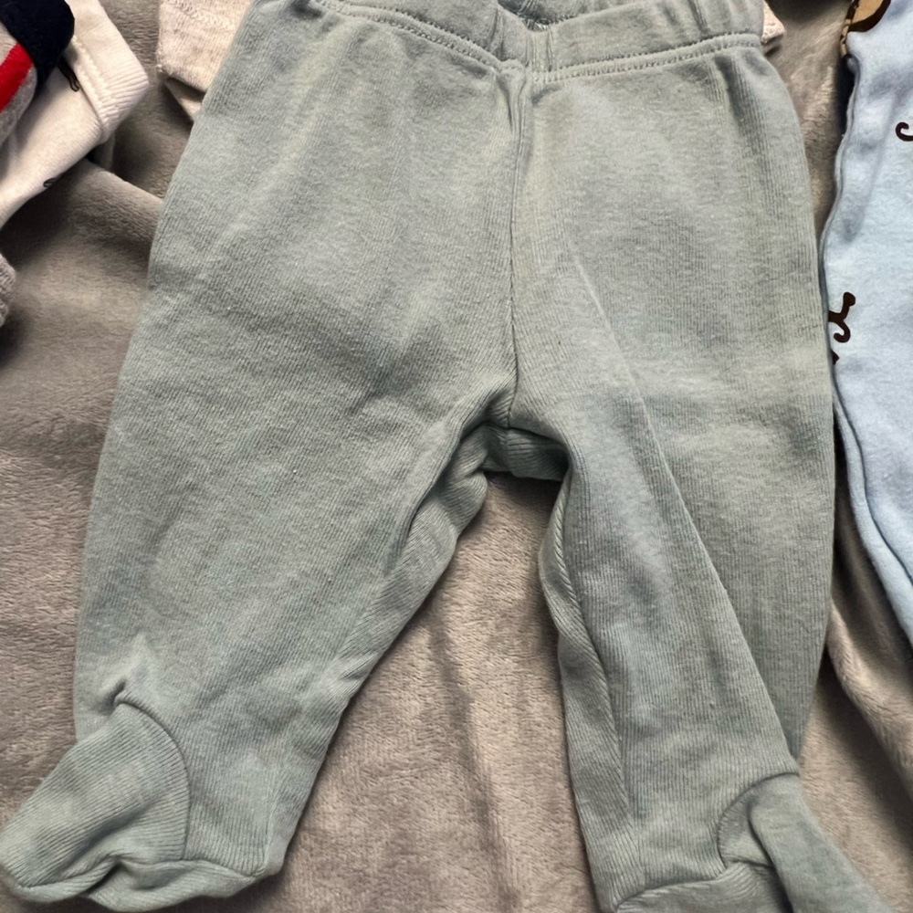 6c gently used preemie baby boy onesies pants sleeper clothes lot carters - Picture 5 of 16